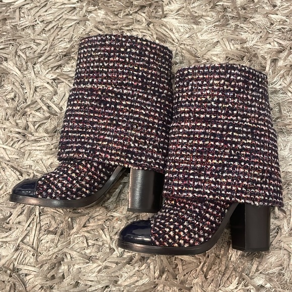 Chanel | Blue Tweed And Patent Leather Cap Toe Ankle Boots - Picture 2 of 6
